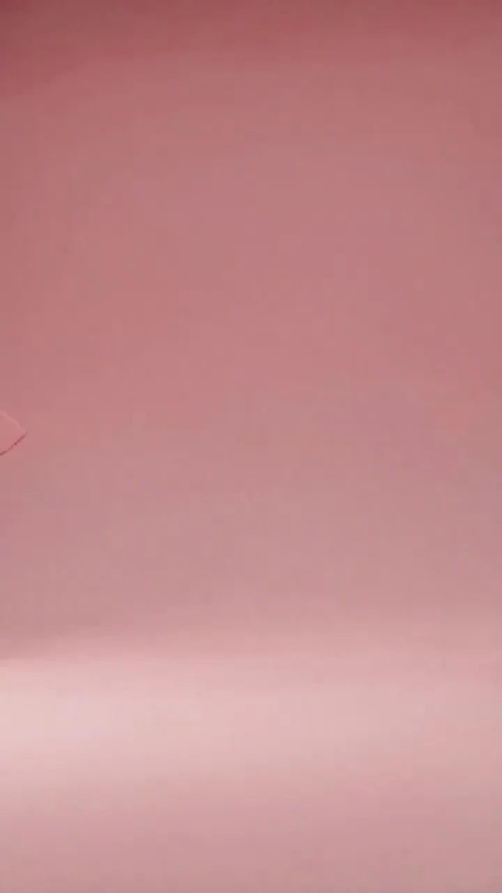 First frame of the Slide and snap ad